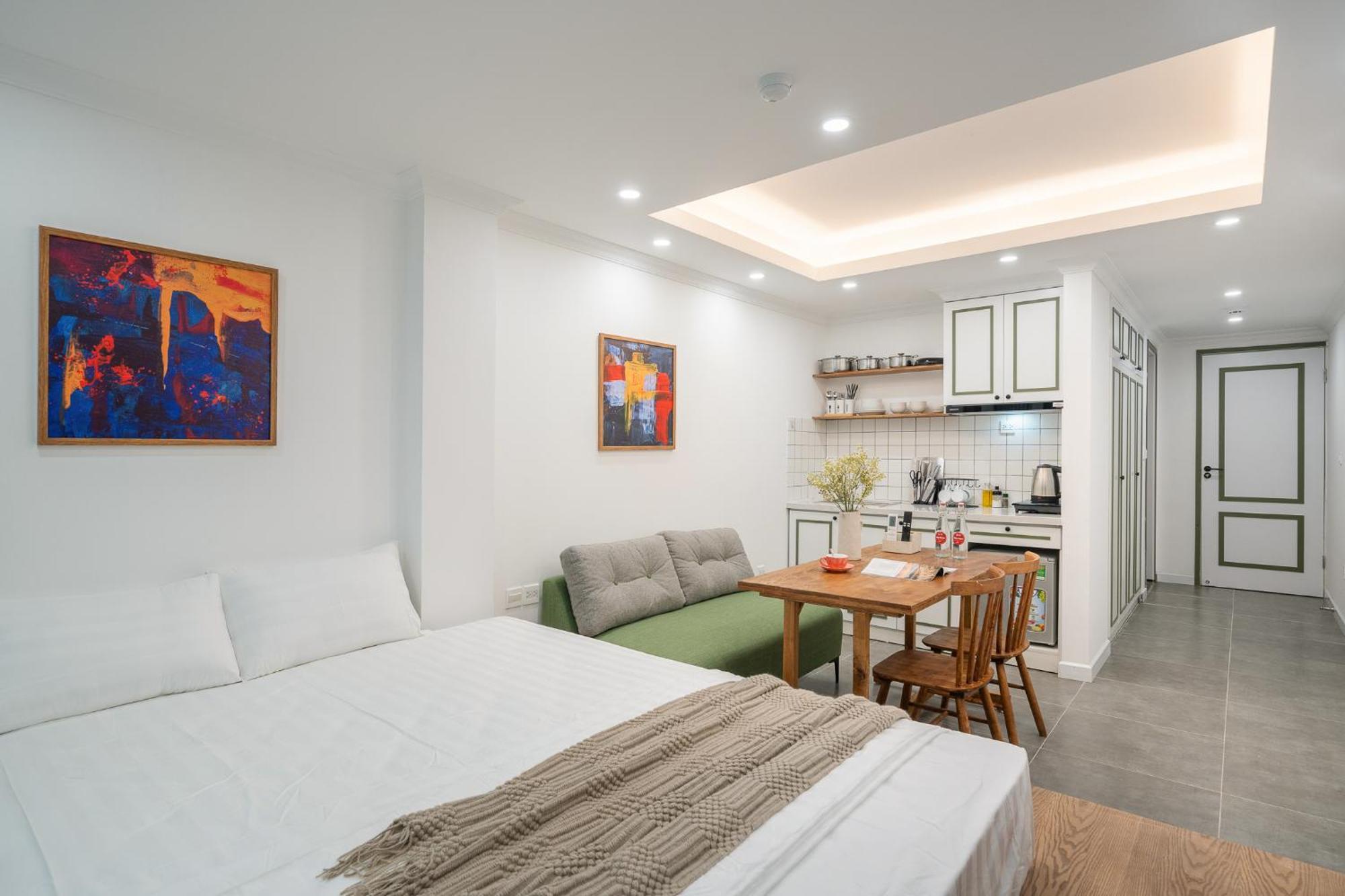 Luxurious Lakeside Residences-city Central-free Airport Pickupdropoff