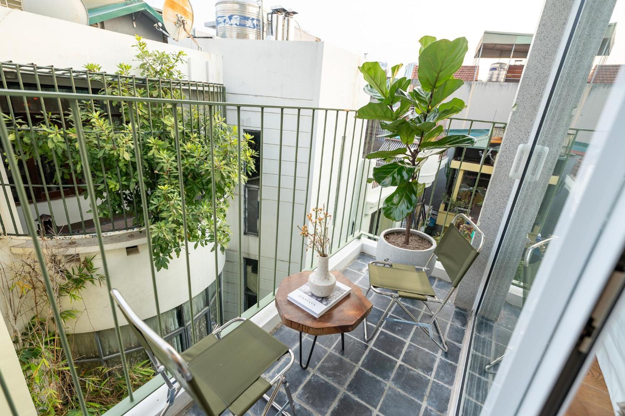 Luxurious Lakeside Residences-city Central-free Airport Pickupdropoff Căn hộ